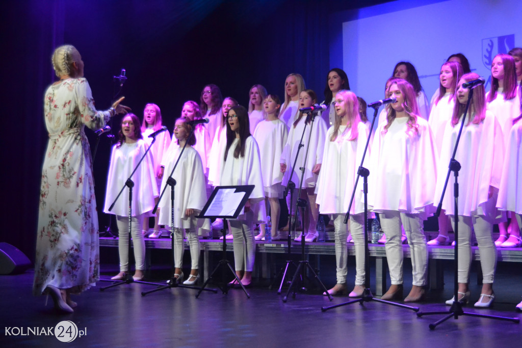Koncert i bal charytatywny w domu kultury