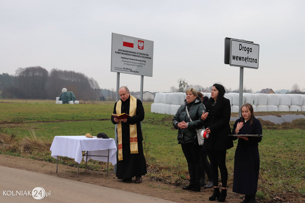 Otwarcie trzech dróg gminnych po remoncie