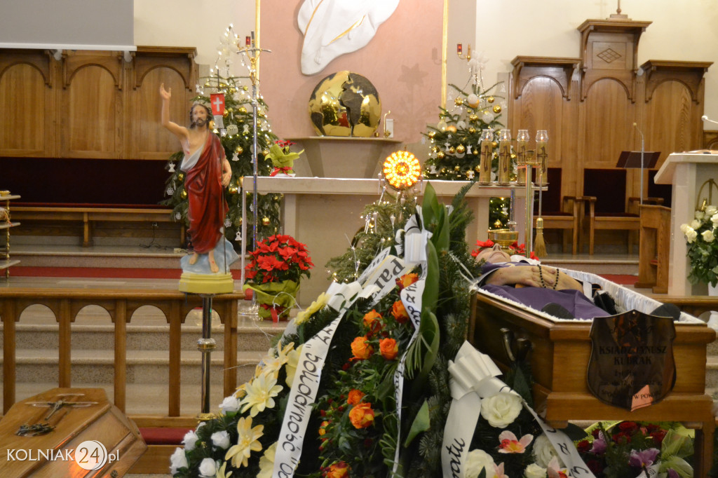 Ostatnie pożegnanie ks. Janusza Kubraka