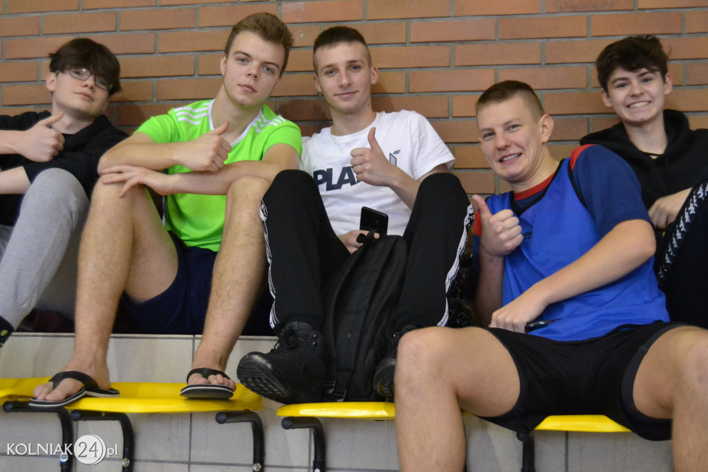 Kolejny dzień zmagań w turnieju piłkarskim KOKiS