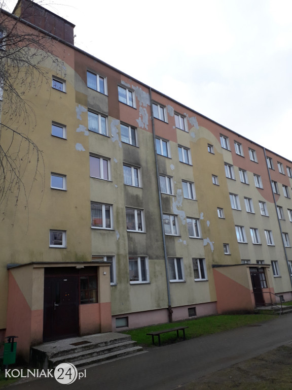 Blok nr 10 przy ulicy Sikorskiego w Kolnie