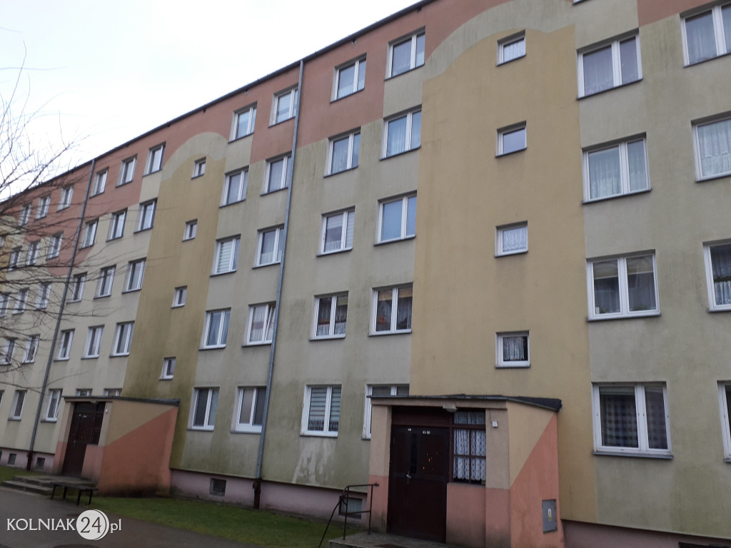 Blok nr 10 przy ulicy Sikorskiego w Kolnie