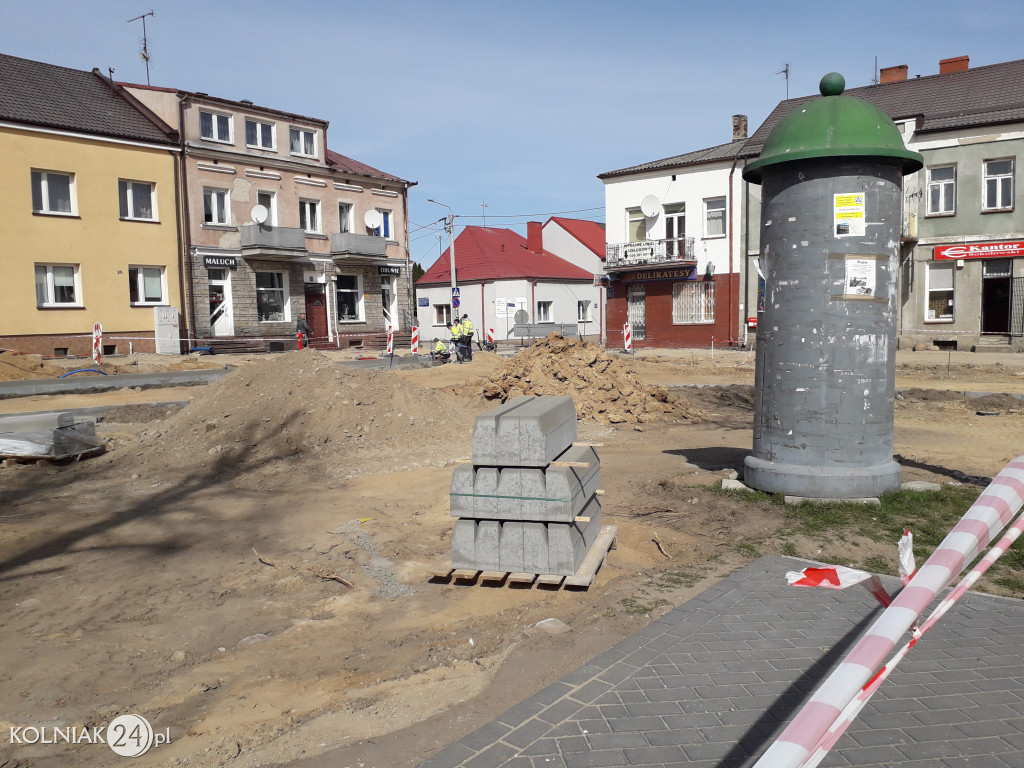 Trwają prace budowlane na Placu Wolności