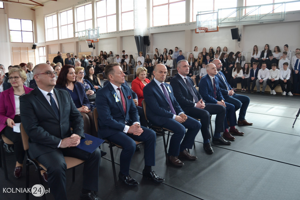 Uroczystość przekazania repliki sztandaru bojowego żołnierzy AK