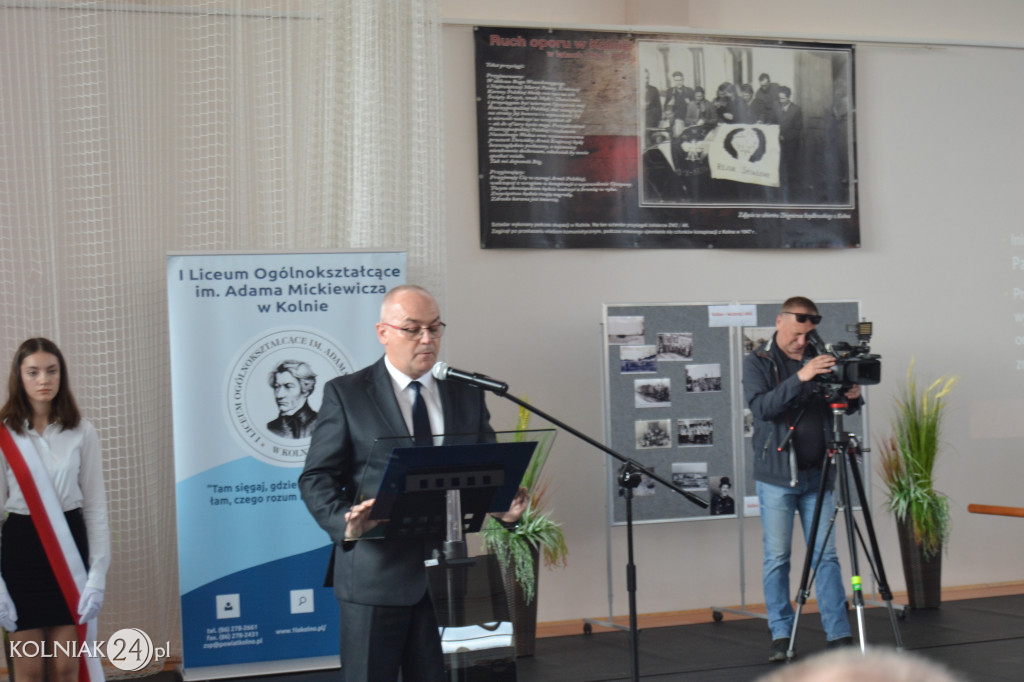 Uroczystość przekazania repliki sztandaru bojowego żołnierzy AK