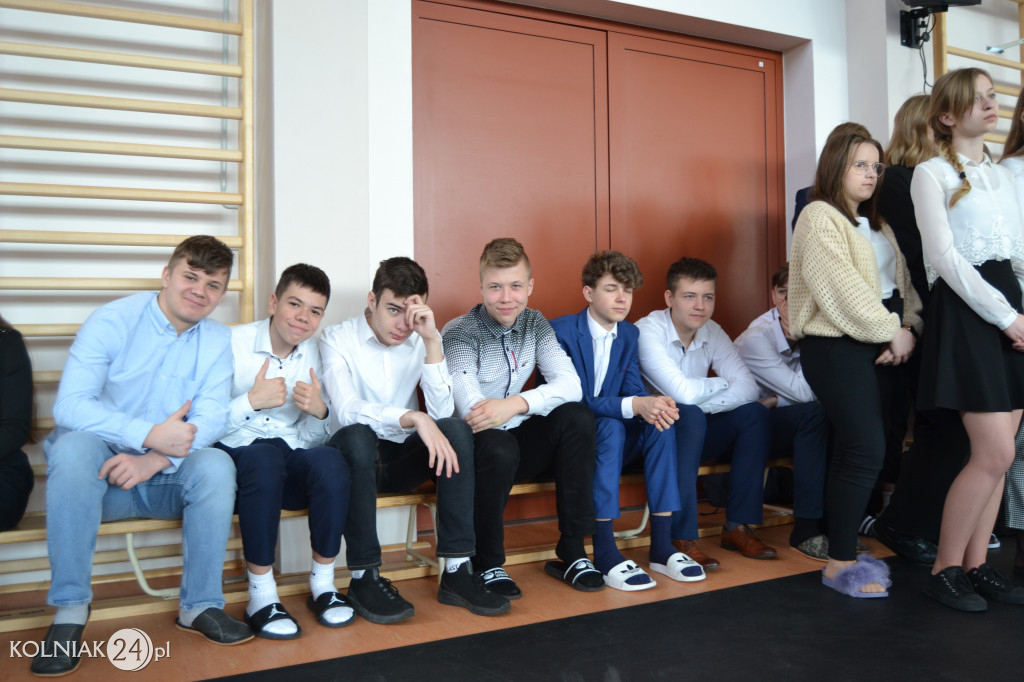 Uroczystość przekazania repliki sztandaru bojowego żołnierzy AK