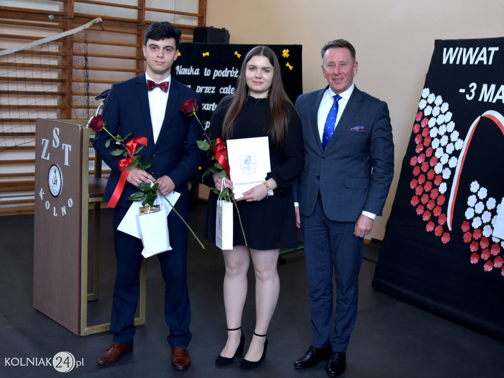 Koniec roku w szkołach średnich
