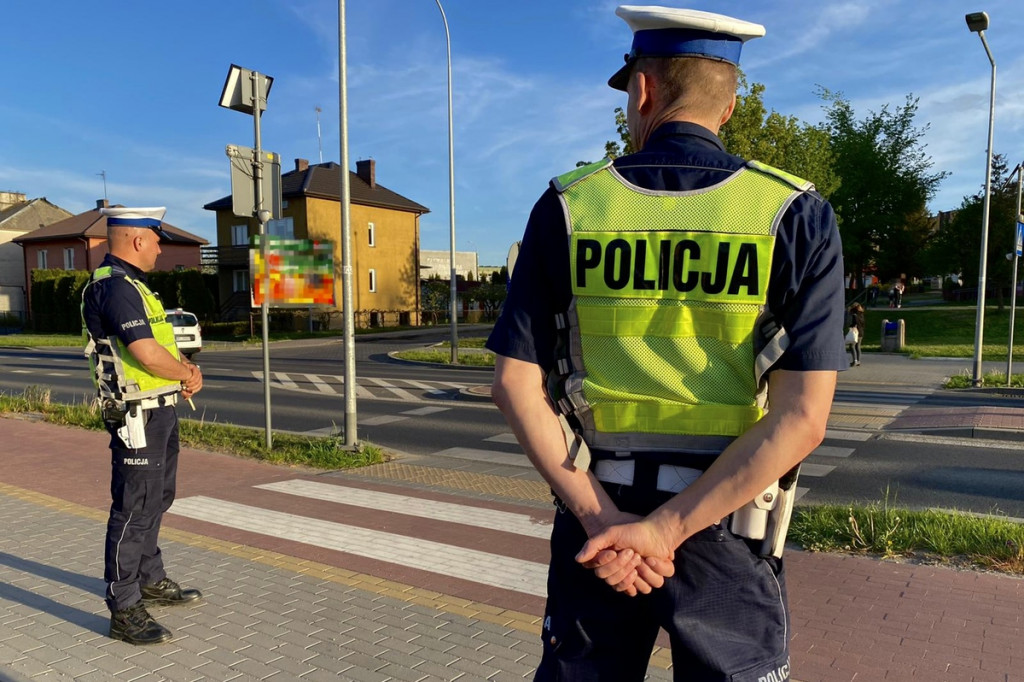 CZUWALI NAD BEZPIECZEŃSTWEM PIESZYCH I ROWERZYSTÓW