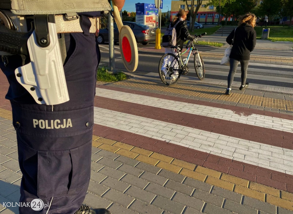CZUWALI NAD BEZPIECZEŃSTWEM PIESZYCH I ROWERZYSTÓW