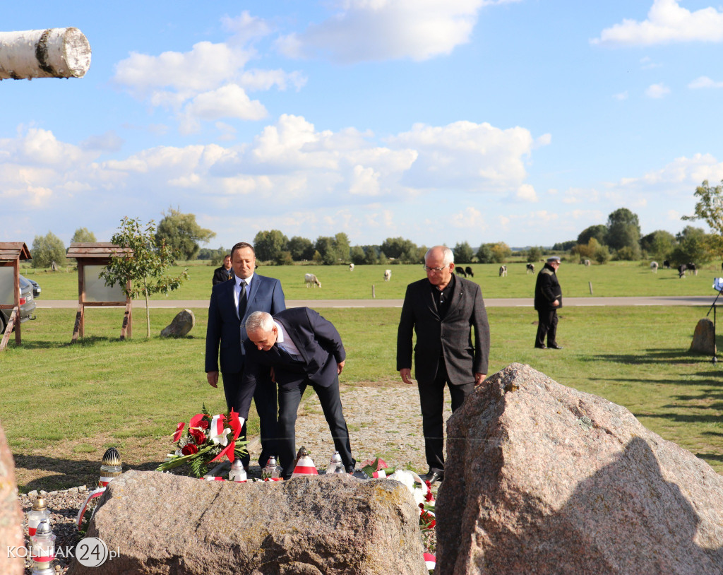 Patriotyczna uroczystość w Janowie