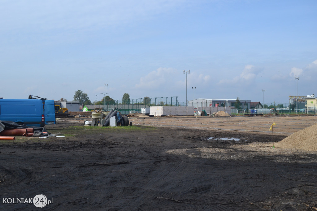 Przebudowa stadionu w Kolnie (foty z października)