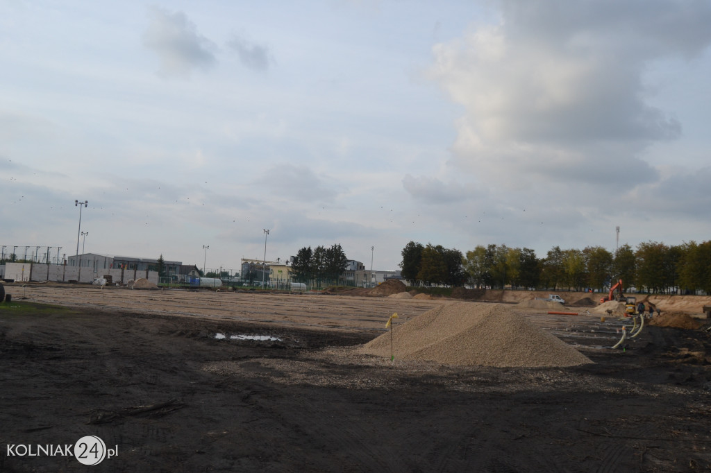 Przebudowa stadionu w Kolnie (foty z października)