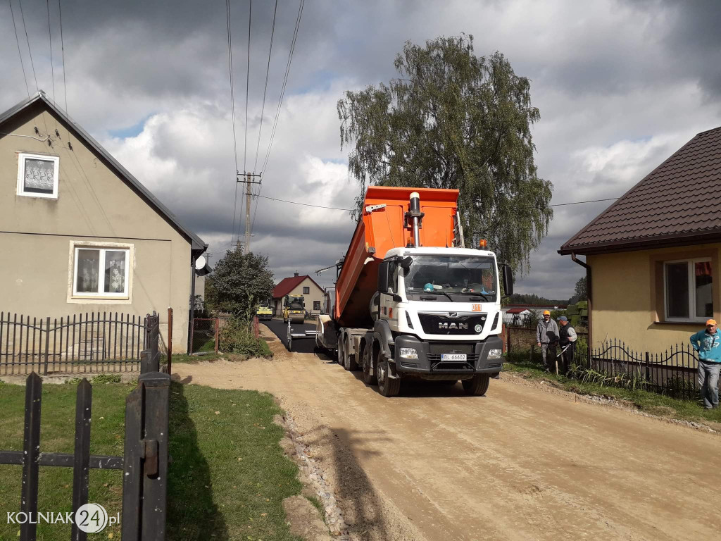 Asfalt w Kossakach