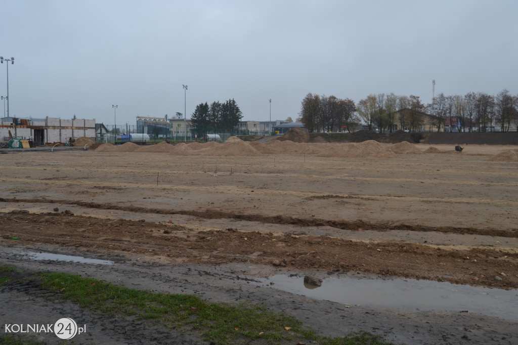 Przebudowa stadionu w Kolnie (foty z października)