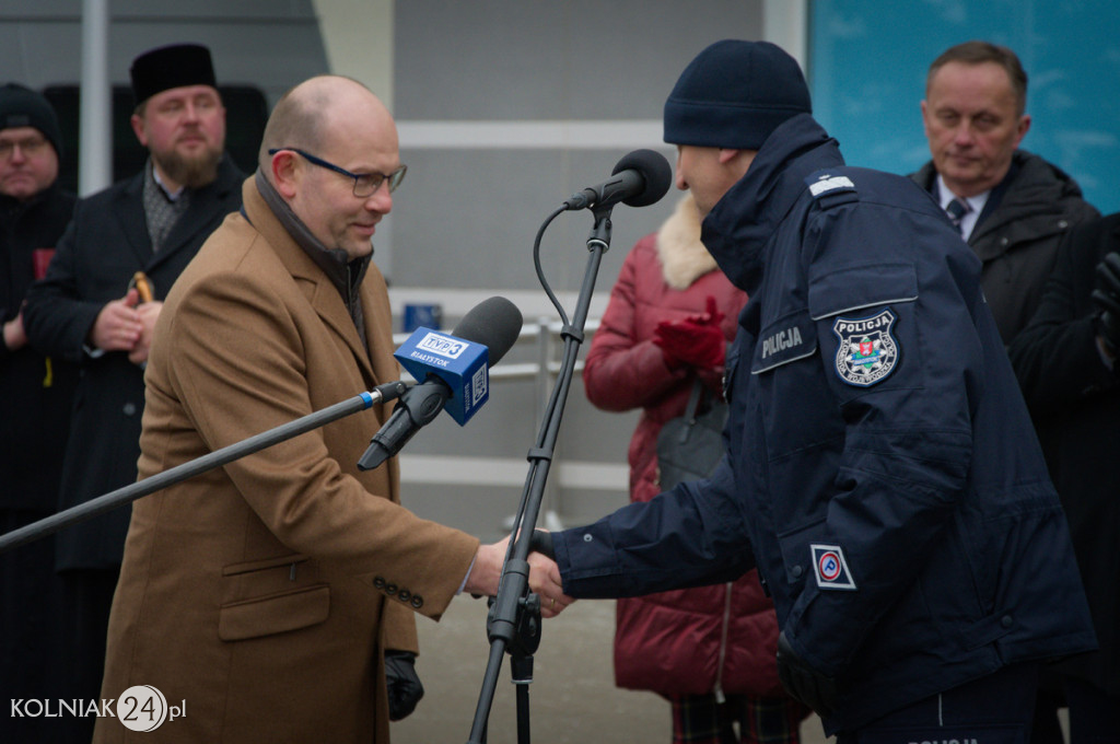 Pierwsze radiowozy w nowych barwach