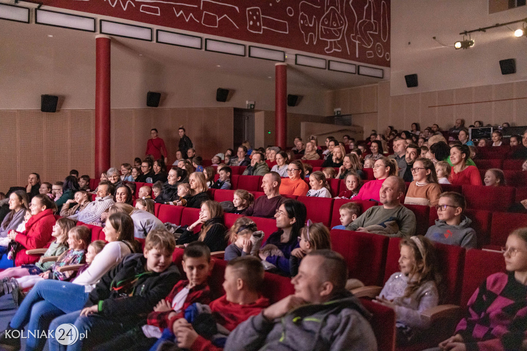 Teatr Pod Orzełkiem: Czarne i białe