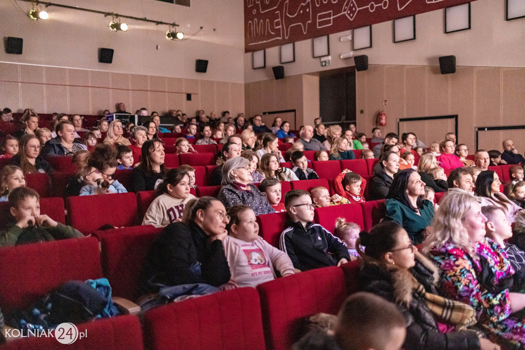 Teatr Pod Orzełkiem: Czarne i białe