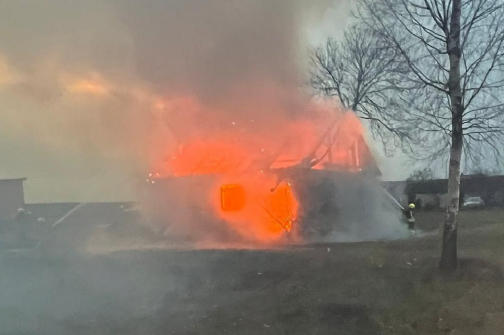 Pożar domu jednorodzinnego