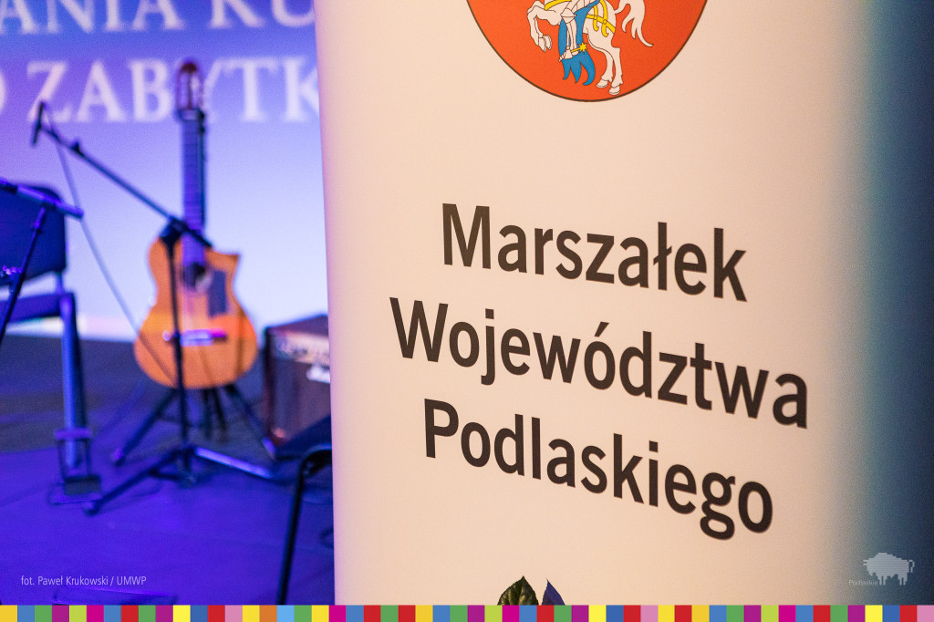 Marszałek wyróżnił ludzi kultury