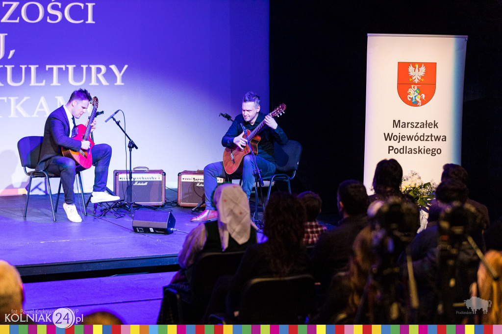 Marszałek wyróżnił ludzi kultury