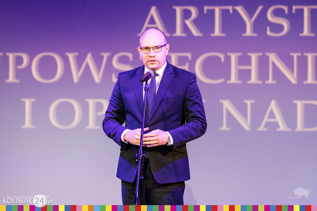 Marszałek wyróżnił ludzi kultury