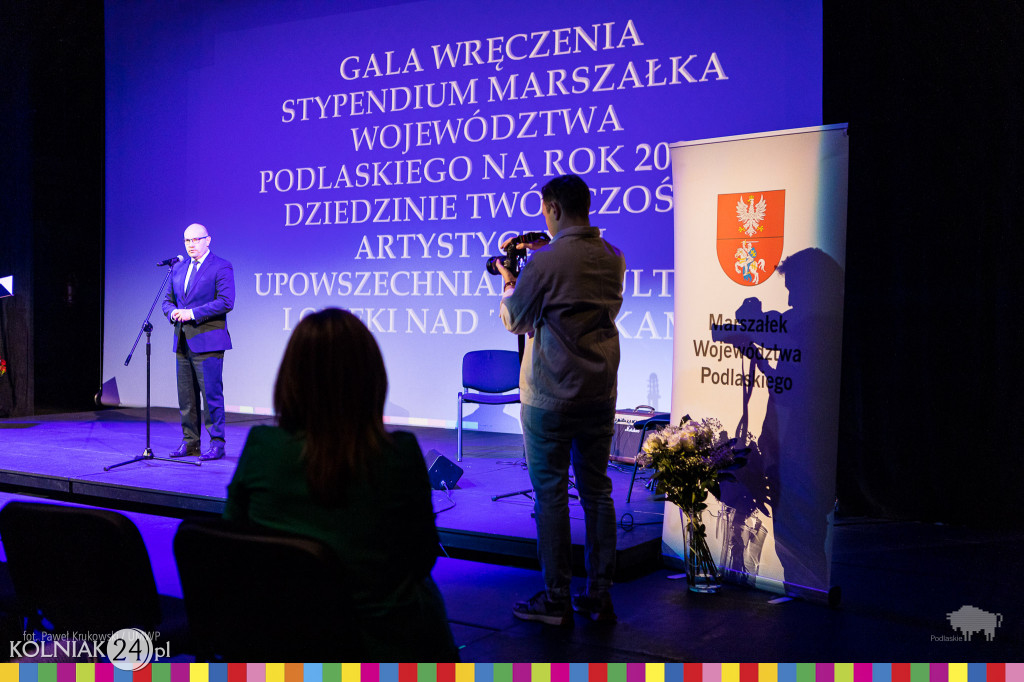 Marszałek wyróżnił ludzi kultury
