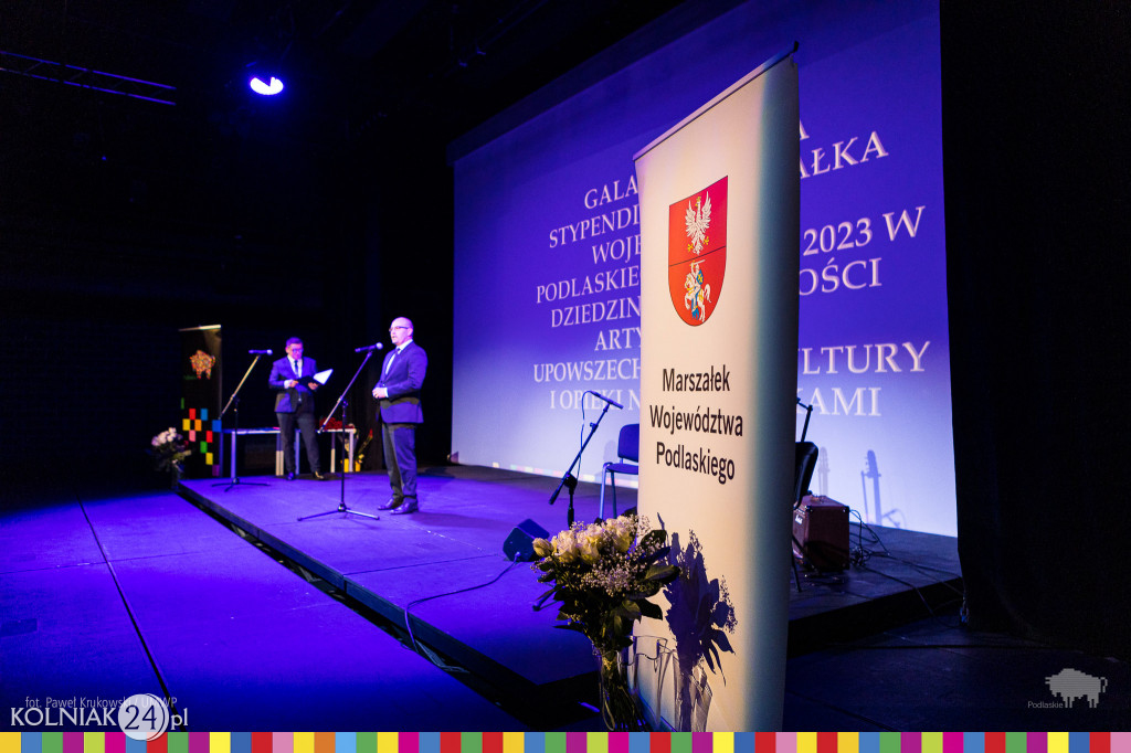 Marszałek wyróżnił ludzi kultury