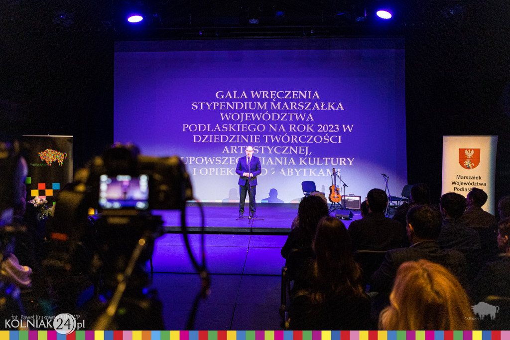 Marszałek wyróżnił ludzi kultury
