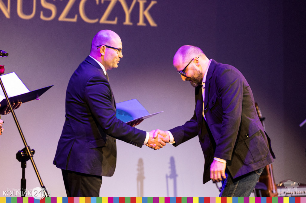 Marszałek wyróżnił ludzi kultury