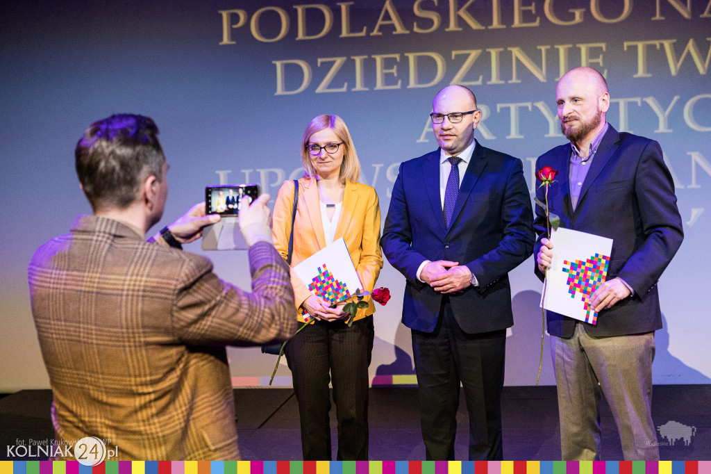 Marszałek wyróżnił ludzi kultury