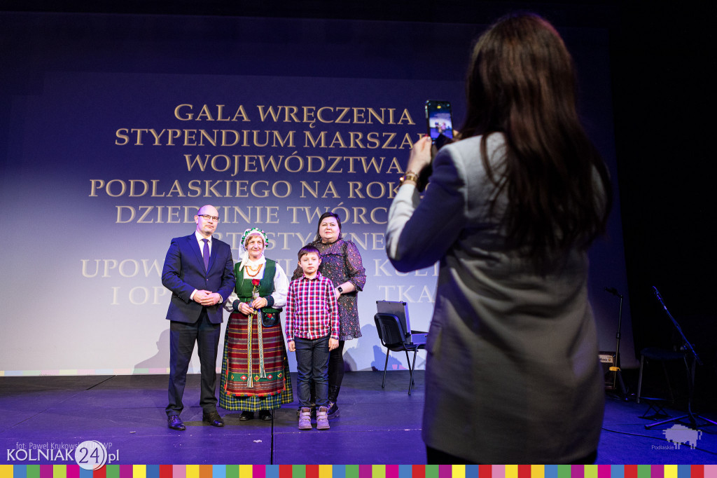 Marszałek wyróżnił ludzi kultury
