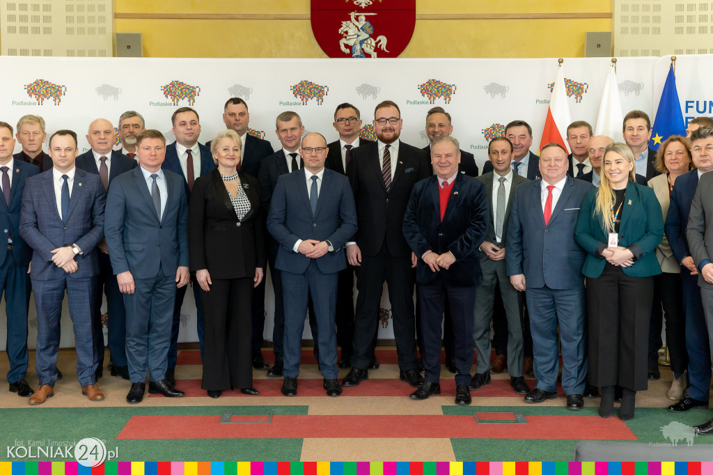 Jeszcze więcej pieniędzy