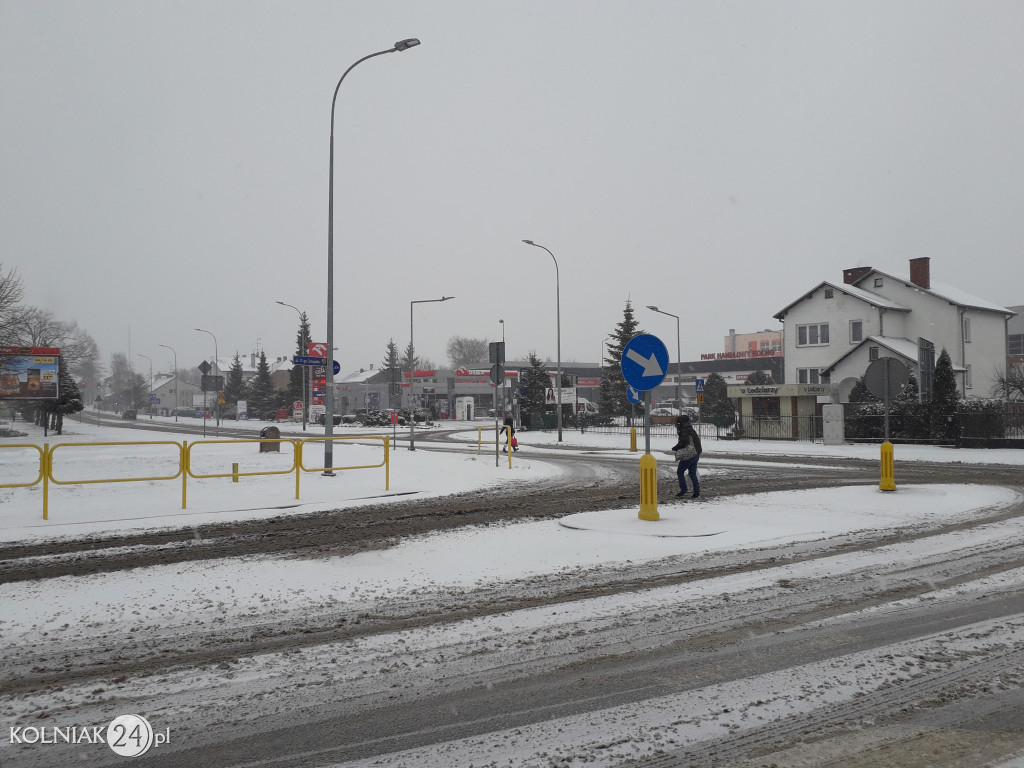 W Kolnie sypie śnieg