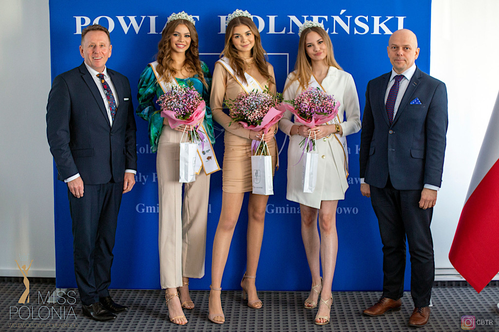 Uczestniczki wyborów Miss w Starostwie