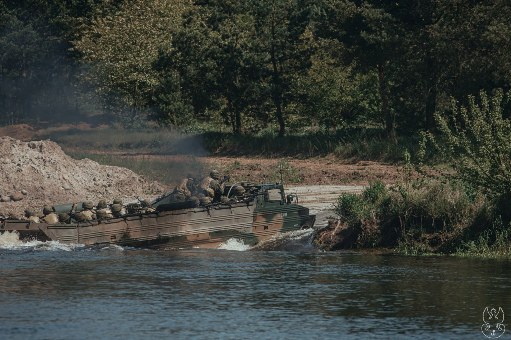 ANAKONDA-23