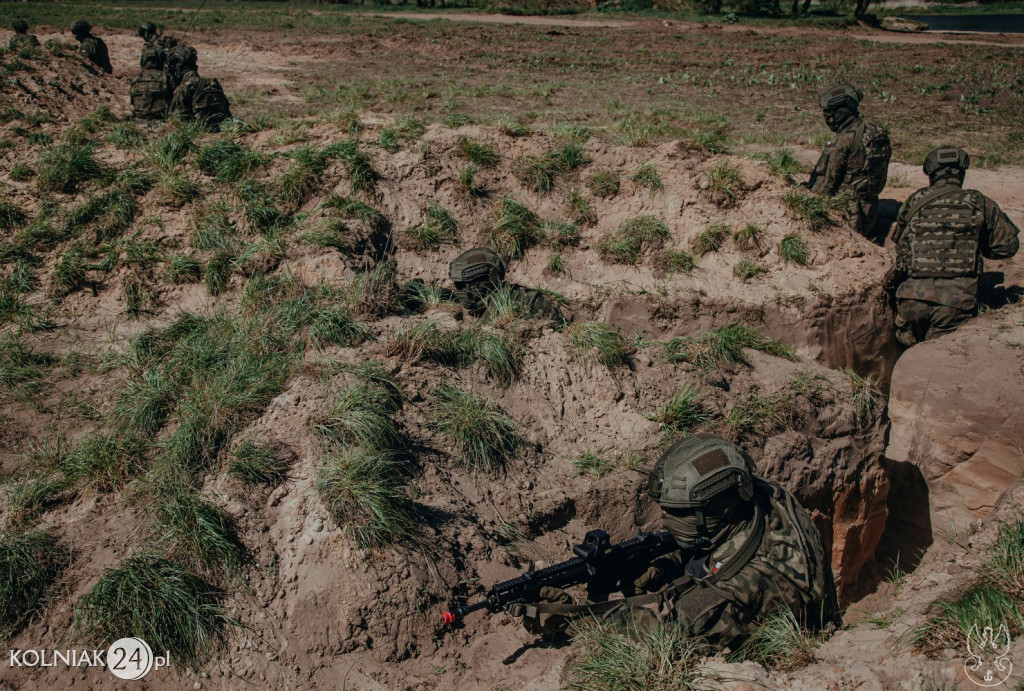 ANAKONDA-23