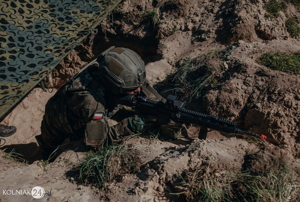 ANAKONDA-23