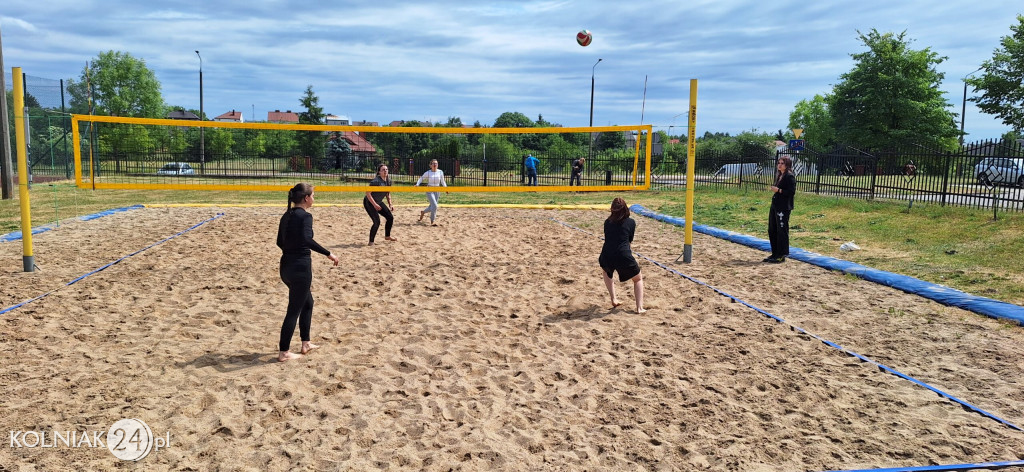 II SZKOLNY TURNIEJ PIŁKI PLAŻOWEJ