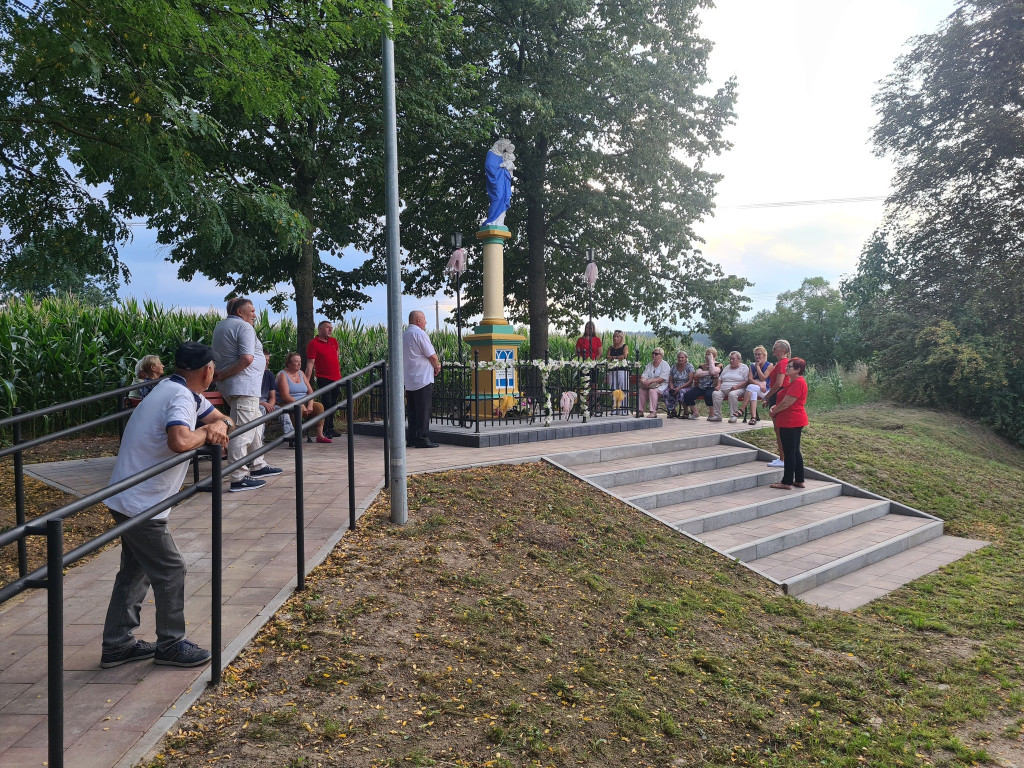 Piknik integracyjny w Dzierzbi