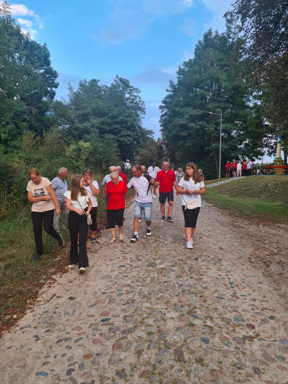 Piknik integracyjny w Dzierzbi