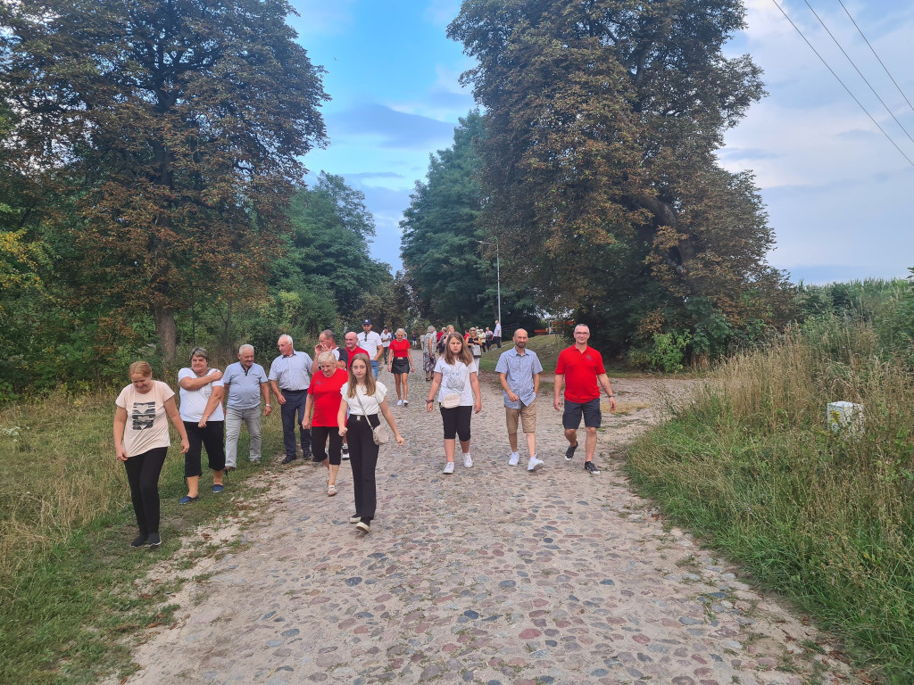 Piknik integracyjny w Dzierzbi