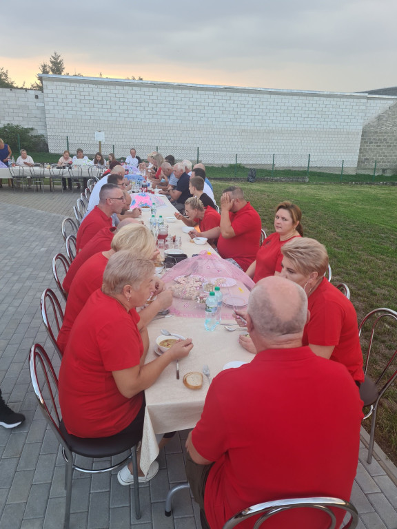 Piknik integracyjny w Dzierzbi