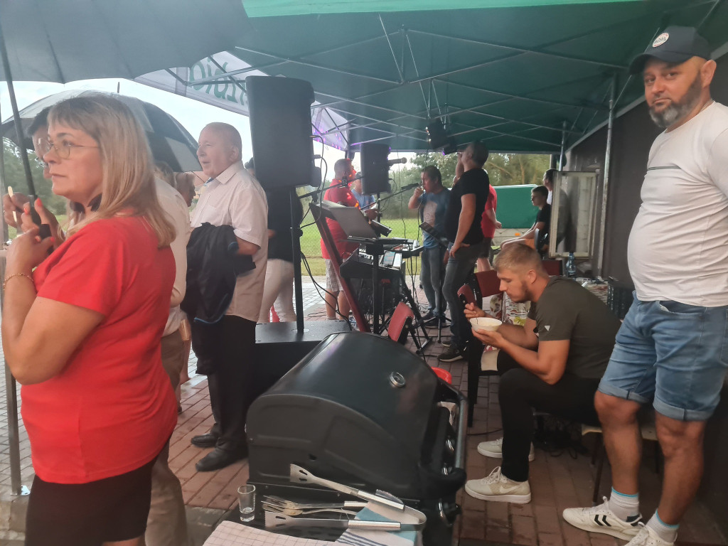 Piknik integracyjny w Dzierzbi