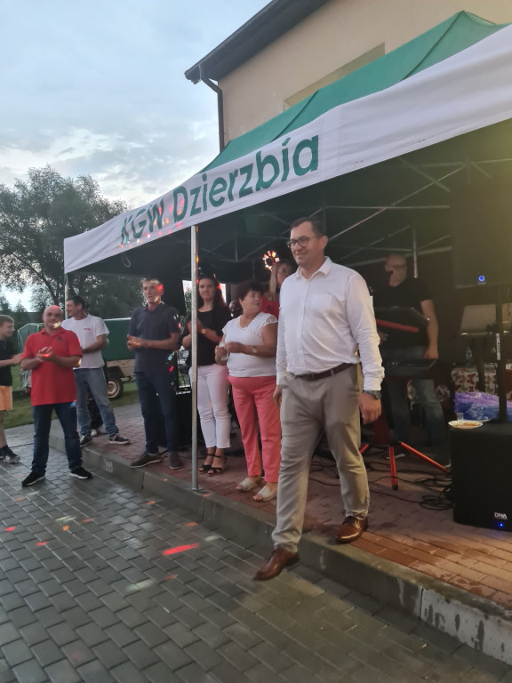 Piknik integracyjny w Dzierzbi