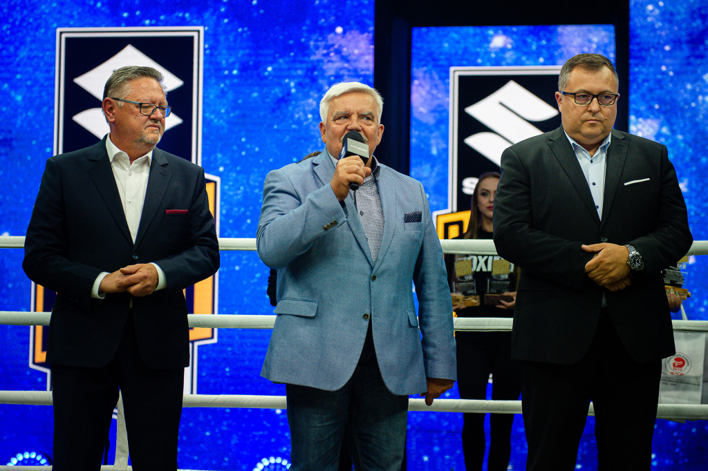Gala Boksu w Kolnie: rozpoczęcie