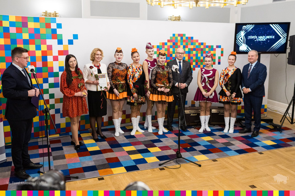 Marszałek nagrodził artystów i ludzi kultury