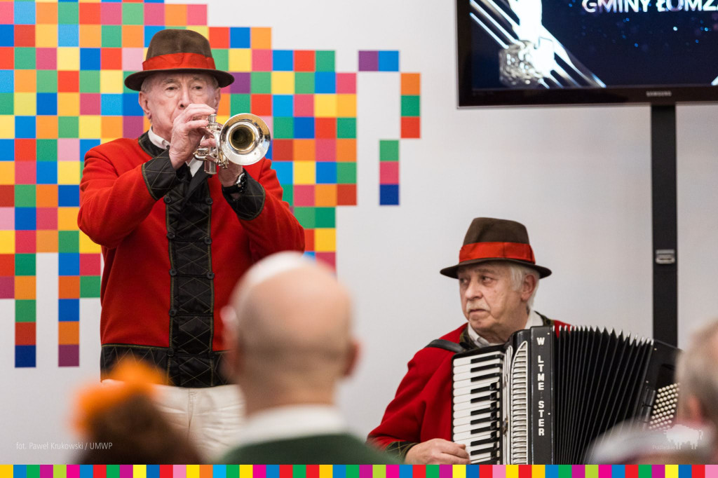 Marszałek nagrodził artystów i ludzi kultury