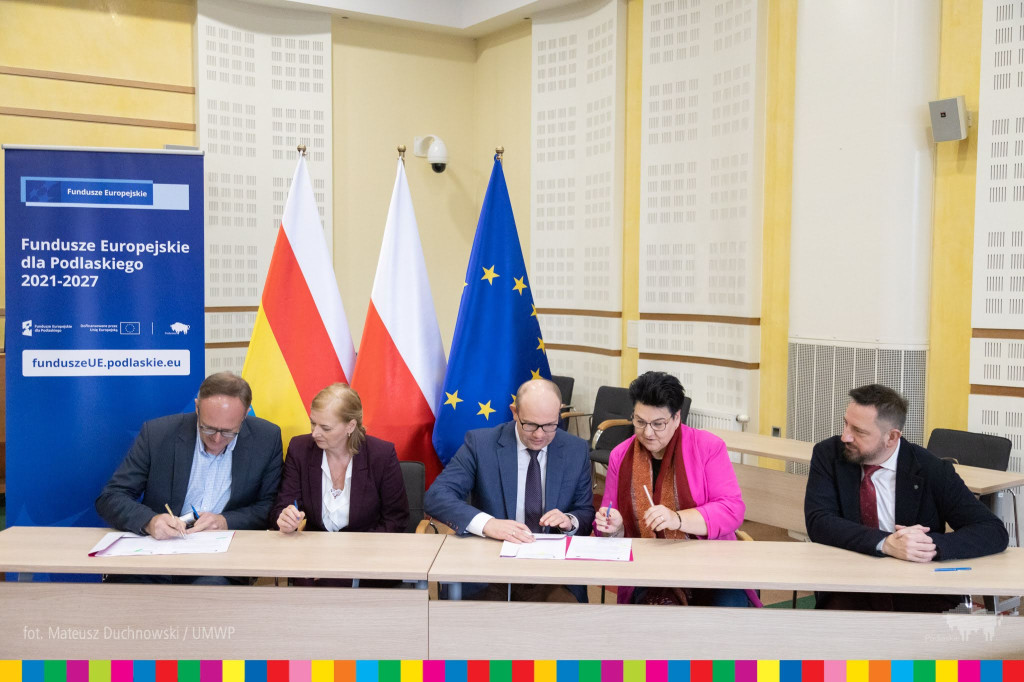 Niemal 45 mln zł na przeciwdziałanie wykluczeniu seniorów oraz osób z niepełnosprawnych