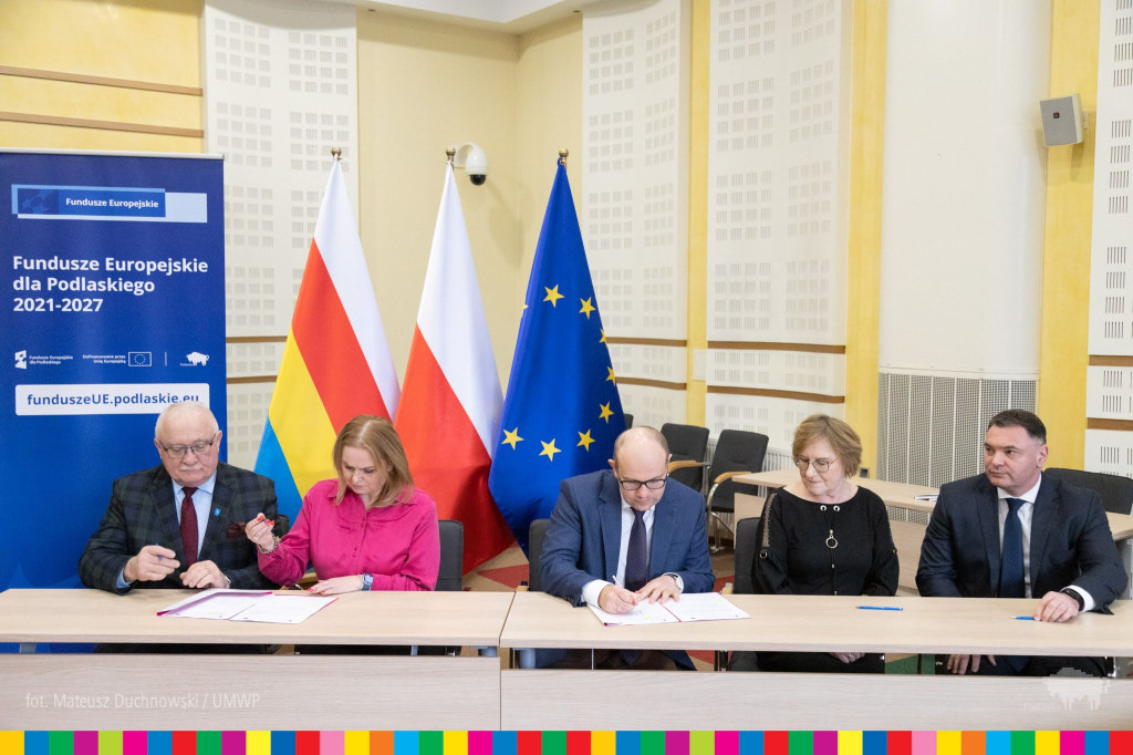 Niemal 45 mln zł na przeciwdziałanie wykluczeniu seniorów oraz osób z niepełnosprawnych