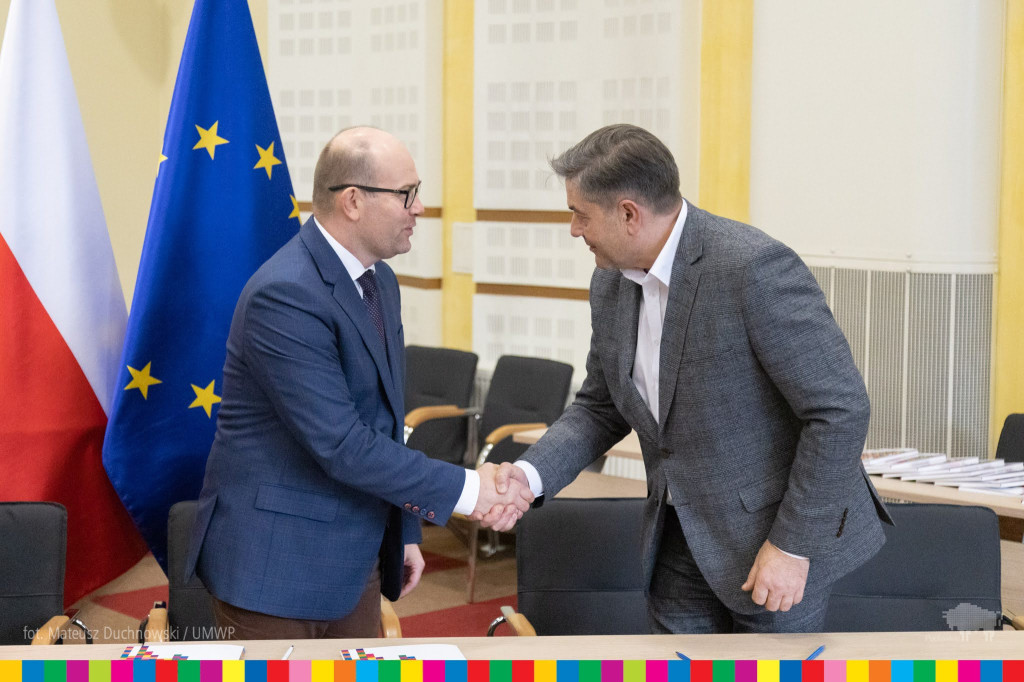 Niemal 45 mln zł na przeciwdziałanie wykluczeniu seniorów oraz osób z niepełnosprawnych